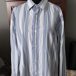Banana Republic Men's Light Blue and White Striped Shirt